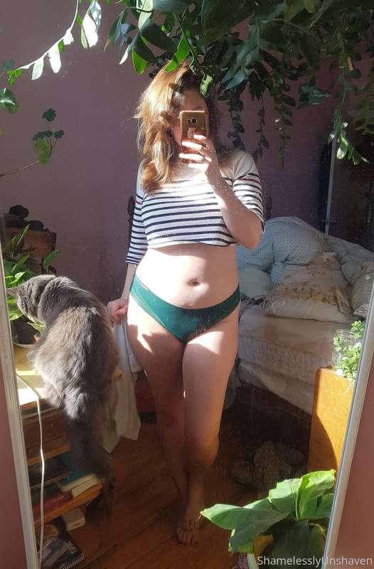 [5 PICS] Ignore the dust, and just focus on how soft and nic..