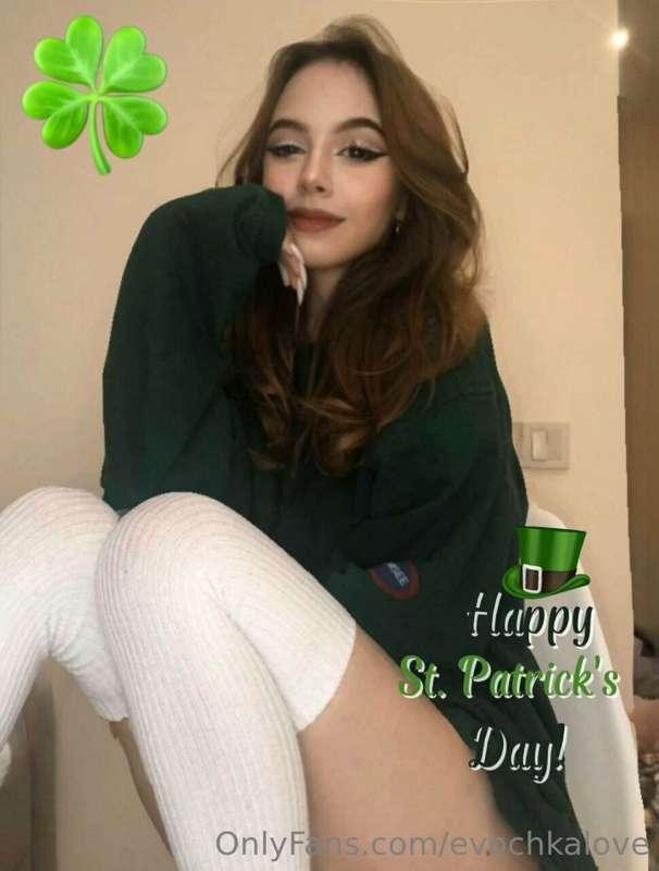 Happy Happy St. Patrick's day guys!!🍀Here's to more years an..