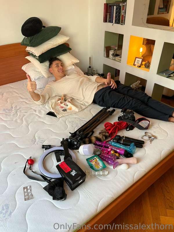 @ethansawyermps getting into the spirit of the trip… and bei..