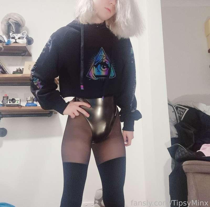 tipsyminx image #27