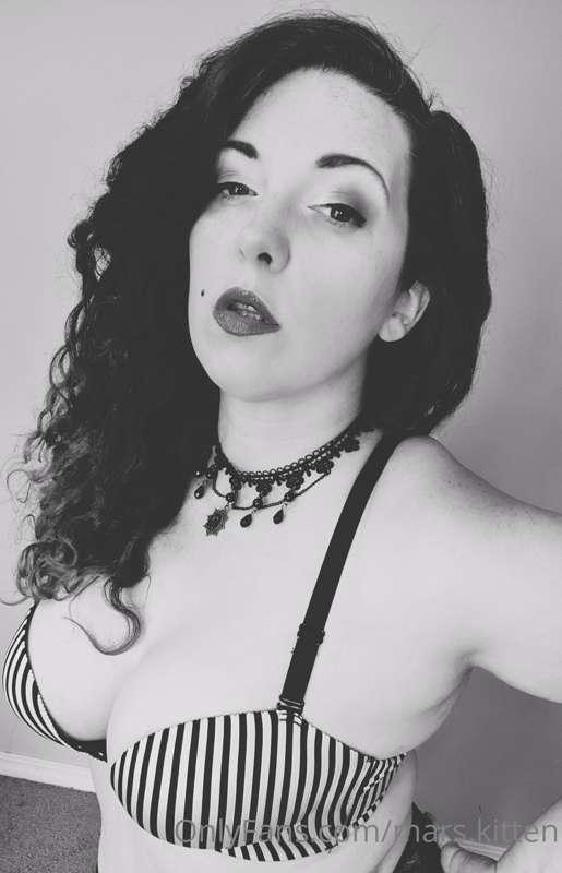 Yay! First day of new content! 
I'd love to be on my knees r..