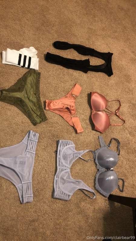 I got some cute new bras and panties today😍 going to take so..