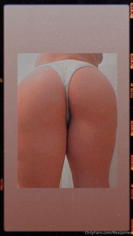 Not gonna lie these panties are sooo soft 🐱