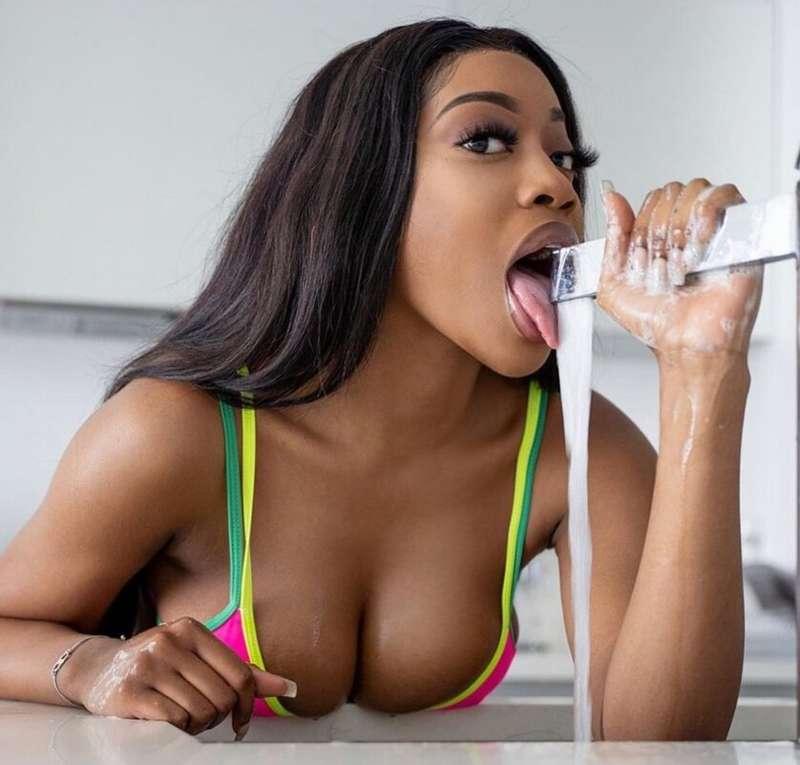 My mouth is missing your dick 🍆