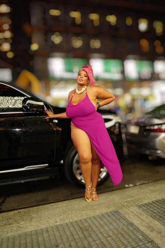 Taking custom requests in the DMs 