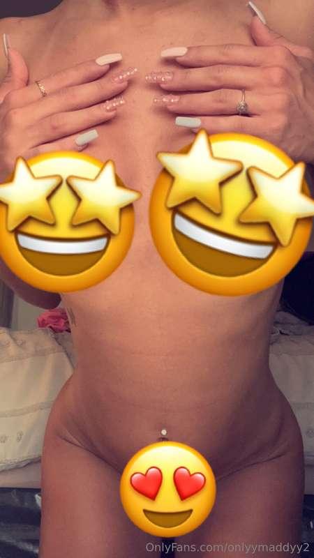 Hey loves, new content! Send $20 for all the pics or send $5..