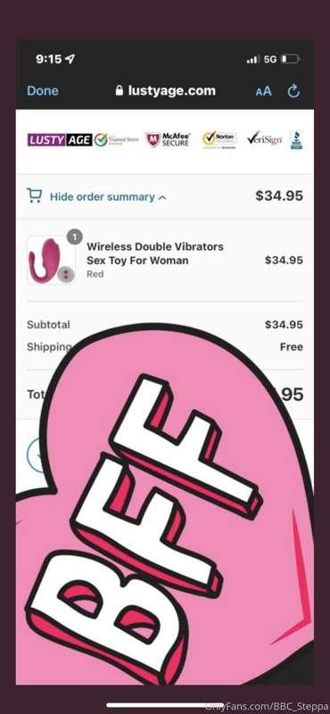 Sending gifts to my #onlyfans so ladies be sure to follow me..