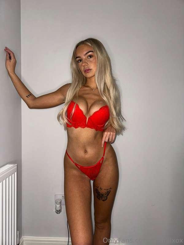 Red hot and ready for some intimate moments 🔥 ❤️