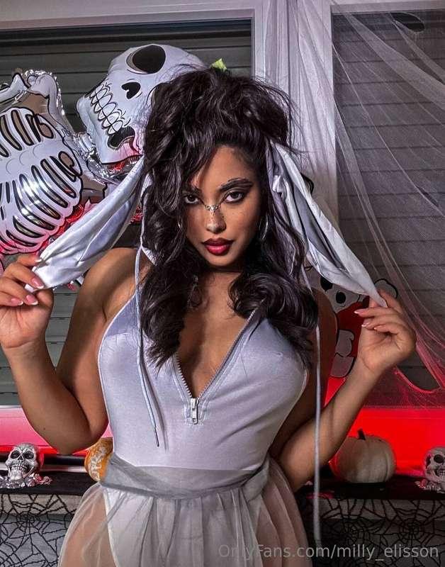 🧙‍♀️🐰 Witches, demons and ghosts, gather for an evening of s..