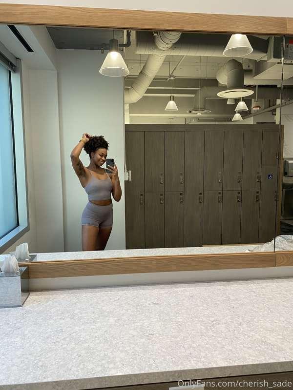 Glutes & hammies tonight💫what you working on?
