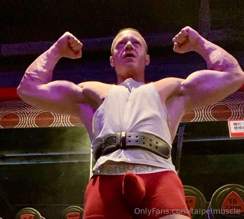 It time... worship my MUSCLES... obey my MUSCLE COCK.