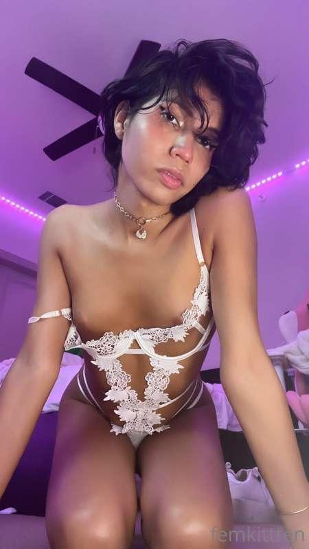 femkittten image #3
