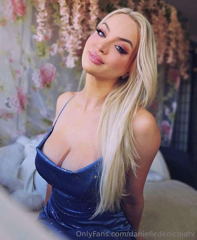 Welcome to my page! I'm Danielle 💙 you can find more of my e..