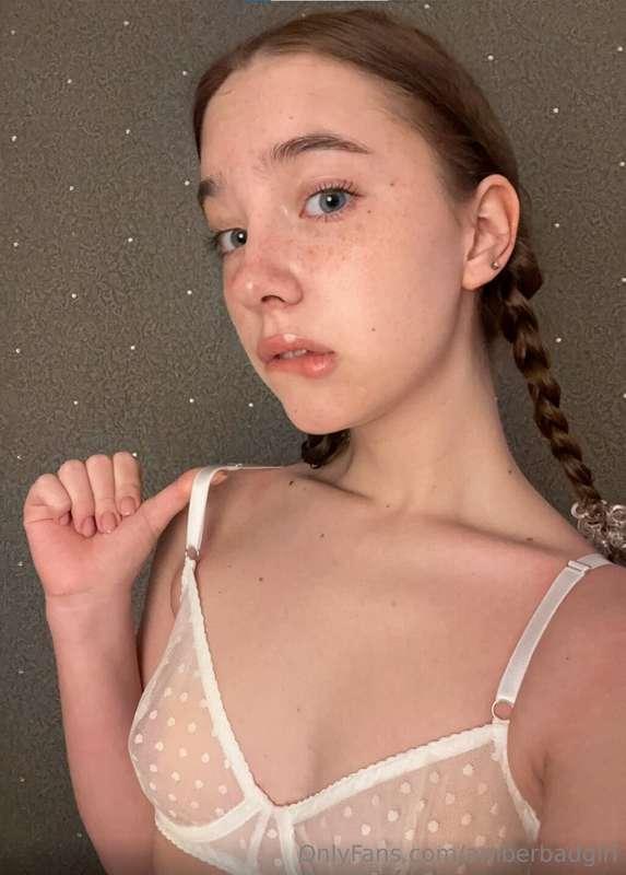 ## CUTE SLUT @jennifer_jennie
@jennifer_jennie JUST 18 Y.O. ..