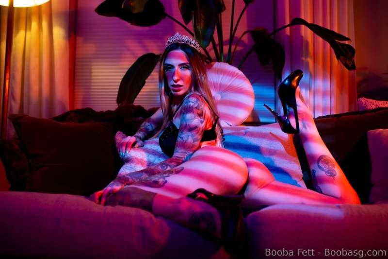 Happy February my Fett’s💋 Your Queen has returned 😏 This mon..