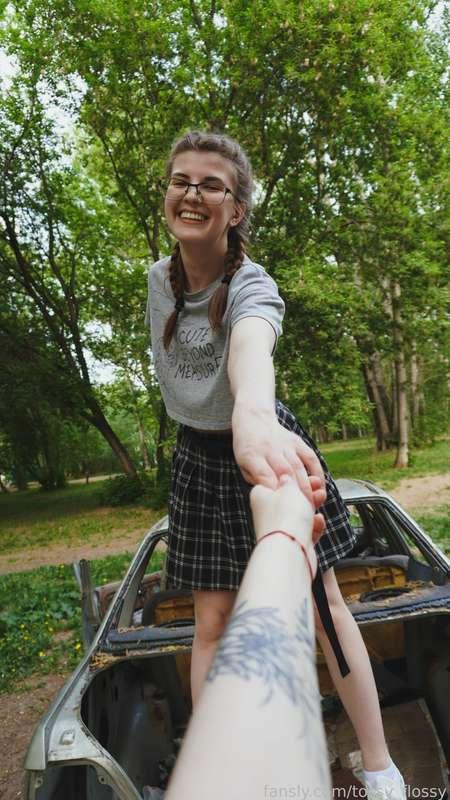 my love @Honey_Olive keeps me from the abyss hehe

#smile #fyp #redhead #student #teen #gamegirl #naughty #public #nerdy #natural #glasses