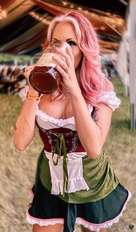 Veiner Schnitzel..or whatever...😅🍻