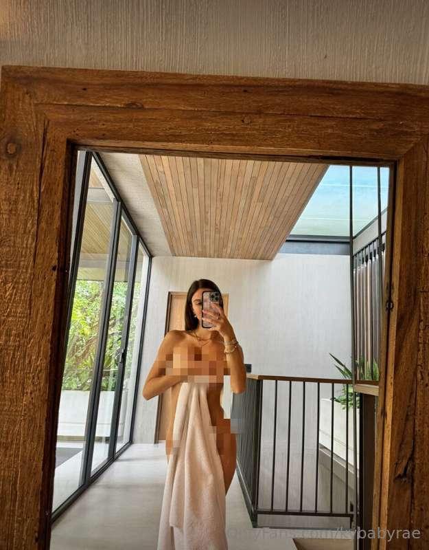 Guess who’s being bad again 😉 I know you love playing with m..