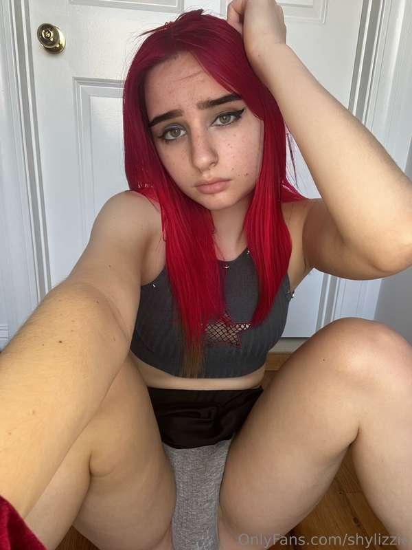 DM me if you'd let me peg you😋