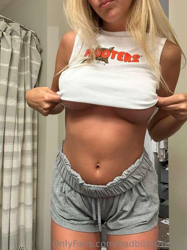 They’re begging to pop out... first 🔥 in my DMs gets the vie..