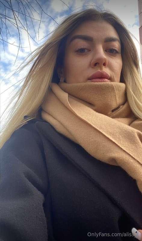 Captured a moment of pure joy with a selfie 📸✨! Bathed in th..