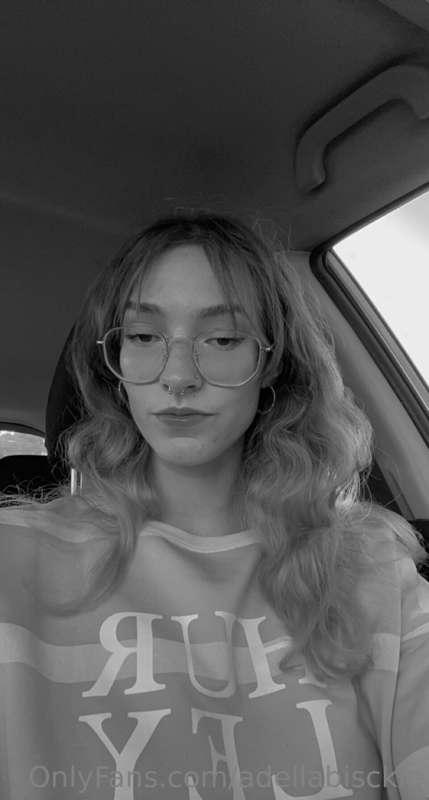felt cute :) here’s a selfie to change it up xxx