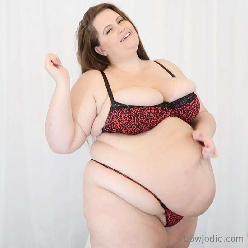 I've officially outgrown this lingerie set, scroll down thro..