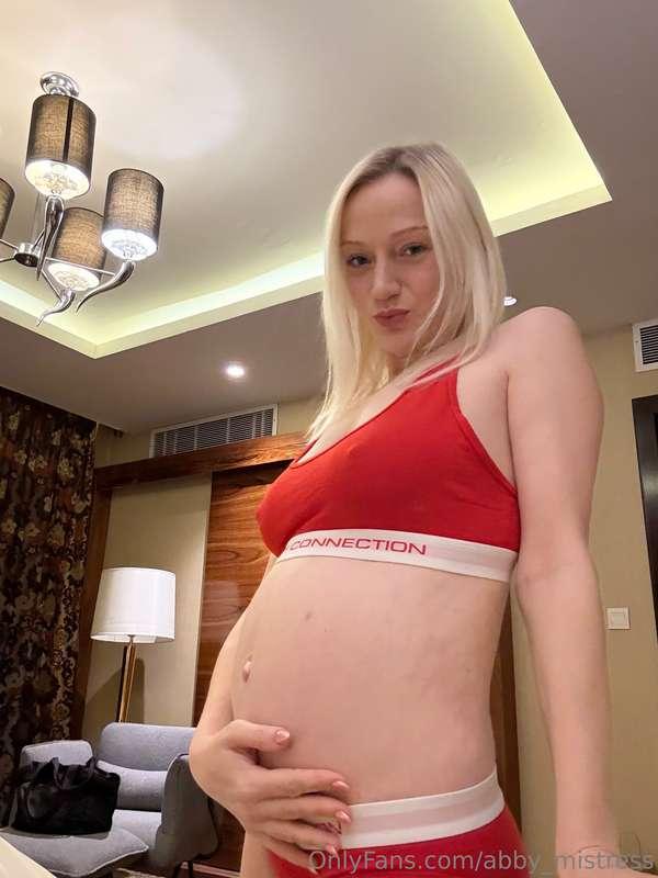 Want a task from your pregnant mommy?🤰 Message me now, and f..