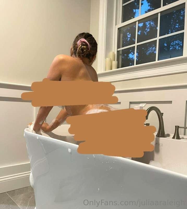 Oops I did it again.. this time I get naked in the tub and i..