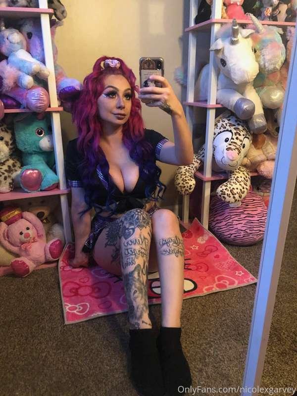 waiting to be worshipped like 😌