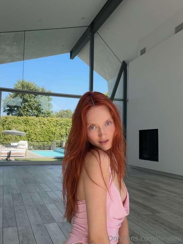 in my Barbie house 💒