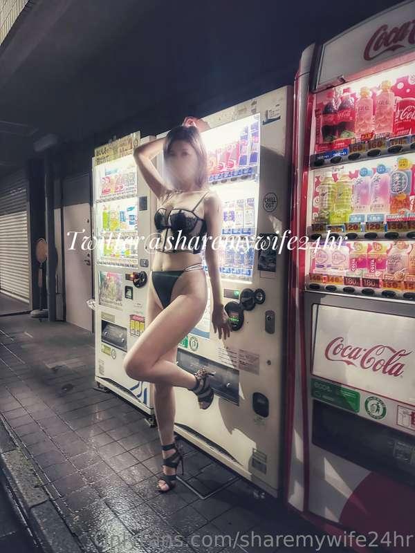 日本街頭野外露出☺️