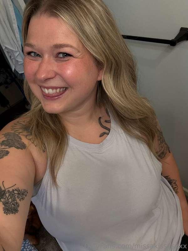One final pic now that I'm ready ready! 🥵🥵
