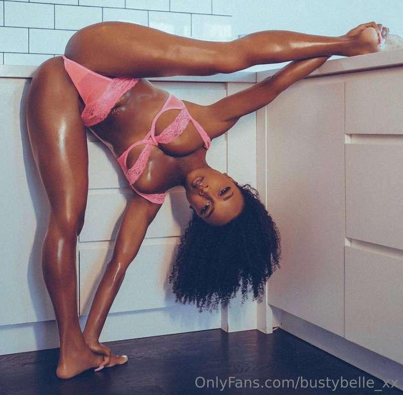 @bellaballerina.free 👈 FREE TODAY‎💦 FUCKED IN THE SPLITS 💦‎💌..