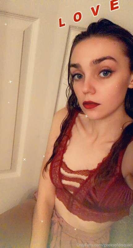 Taking applications for Valentine’s Day ♥️