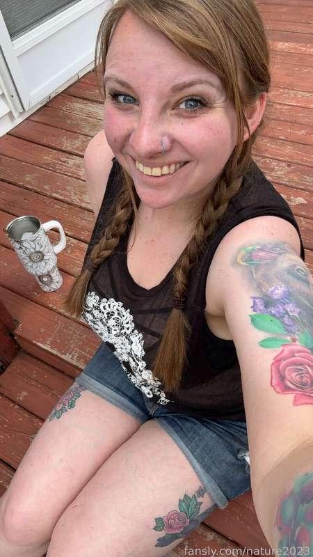 Spent the day doing yard work. Now to get ready for a nice relaxing shower!

#fyp #naturedani #bbw #chubby #pawg #real #horny #bigboobs #hugeboobs #gstring #tattoos #thick #curvy 