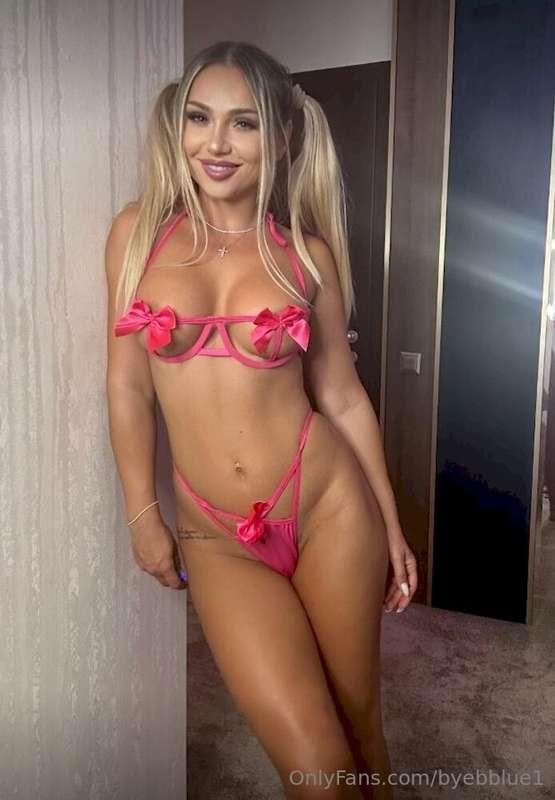 🎁FREE PAGE & FREE GIFT🍀Sweet, obedient, and just a little bi..