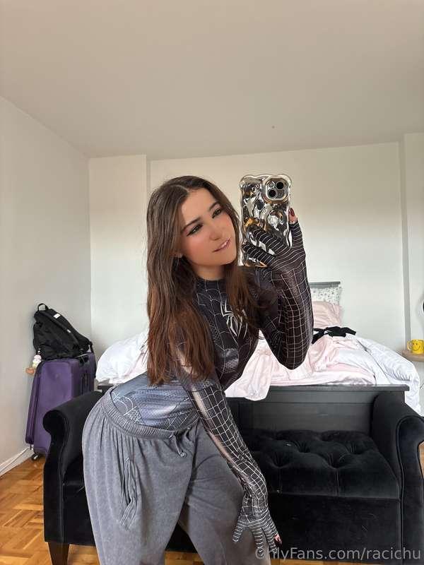 Spideyyyy! send me a message 💋