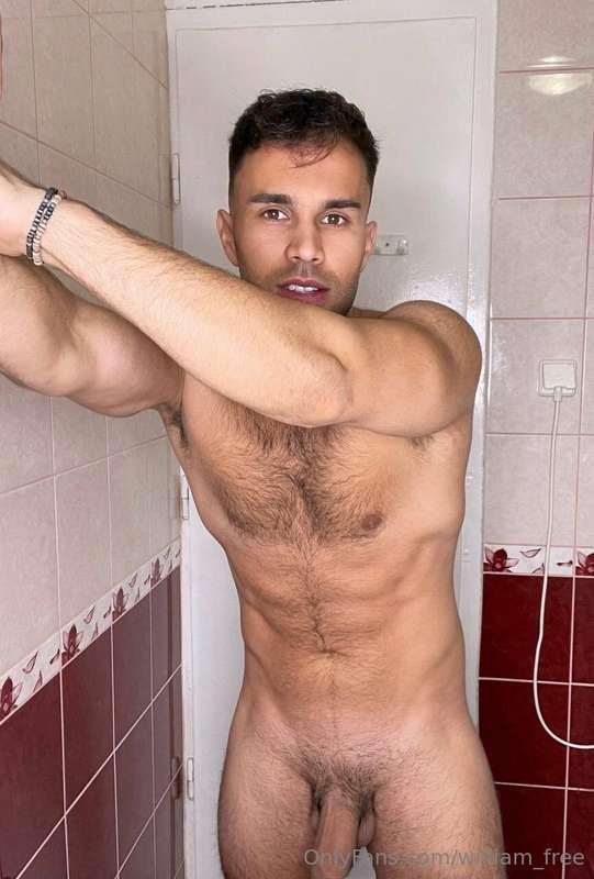 Max King is Back — And Free to Follow!The wait is over! Max ..