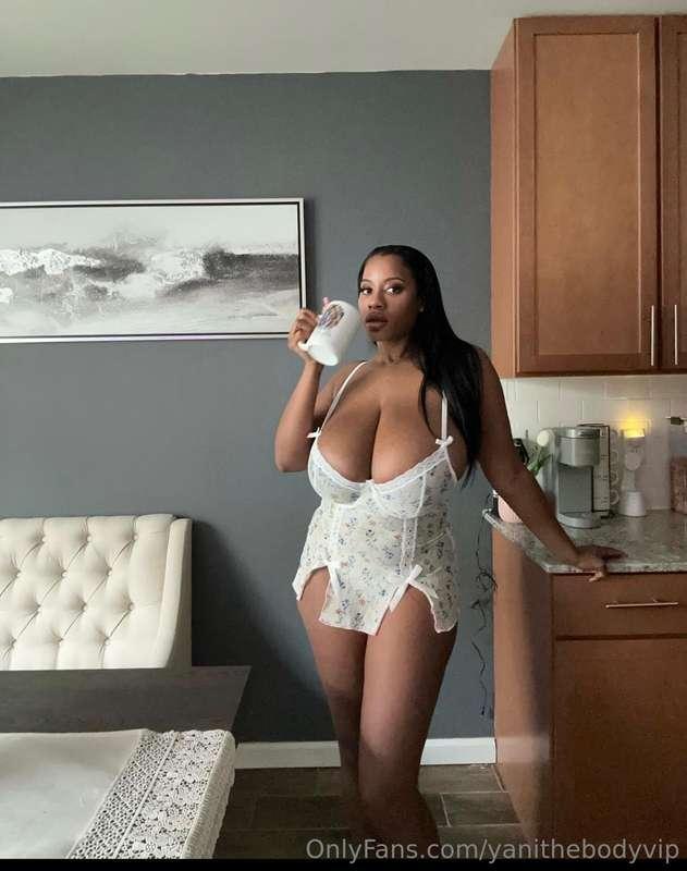 Are you ready for BIGGER THAN EVER PART 2 : BIG TIT LOTION R..