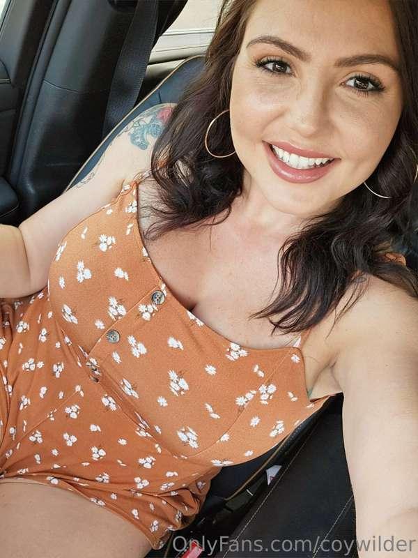 Who is excited for a fun Tuesday 😊
@coyandcocky