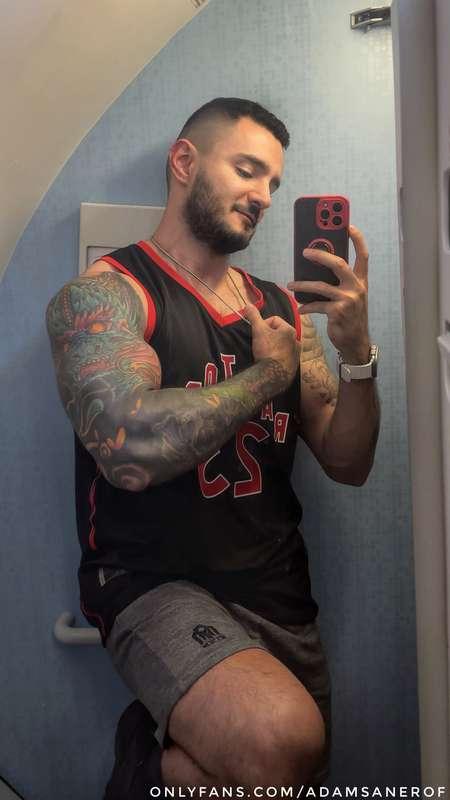 Daddy is back! I haven’t been as active as usual but here I ..