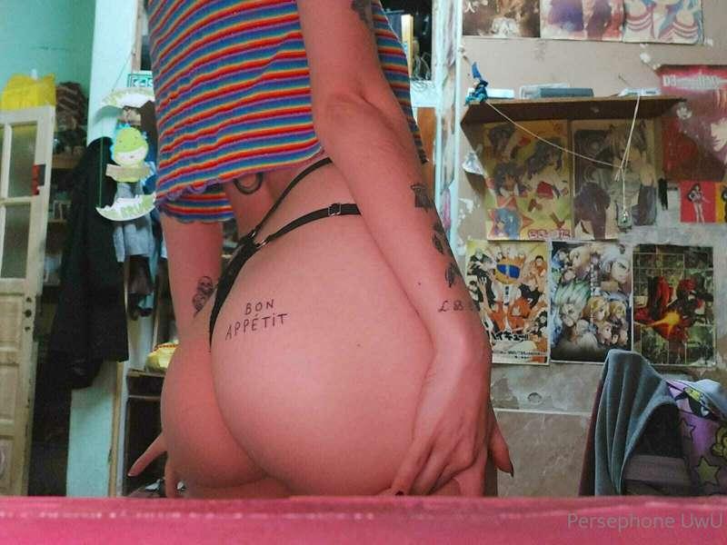 Do you want to mark your name here?🍑💕