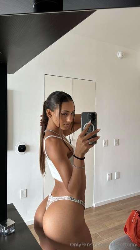 Buona domenica da me e il mio culo 👅