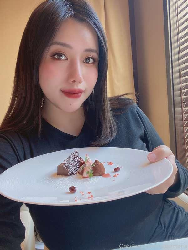 I'm having for lunch with my mother.😍😍
I love  sweets🥵🥵❤️❤️D..
