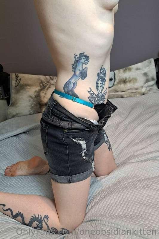 I think it's about time I sort my summer wardrobe out...😉