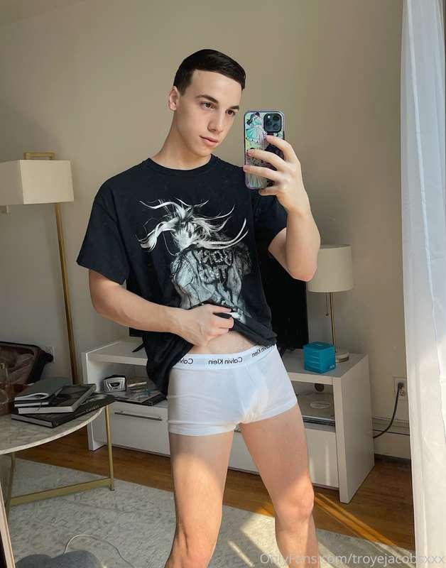 troyejacobsxxx image #1