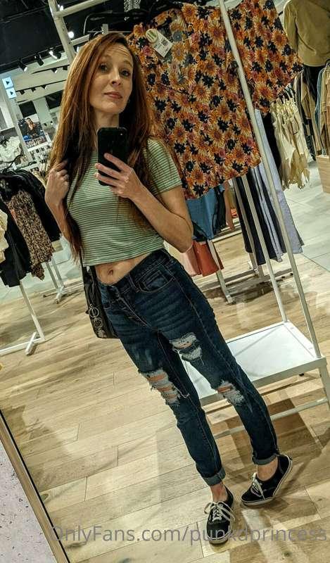 Wanna join me in the dressing room!?! 💖 Can't wait to see yo..