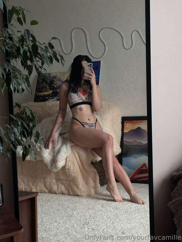 Have a nice working week😘 But don't forget about me, my man😇