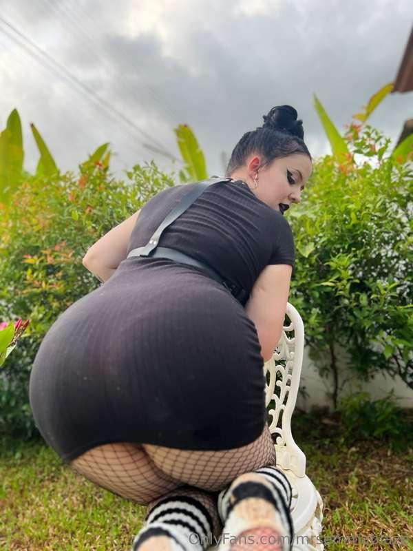Got a bit dirty Filming in the garden 😂 Want a custom from m..
